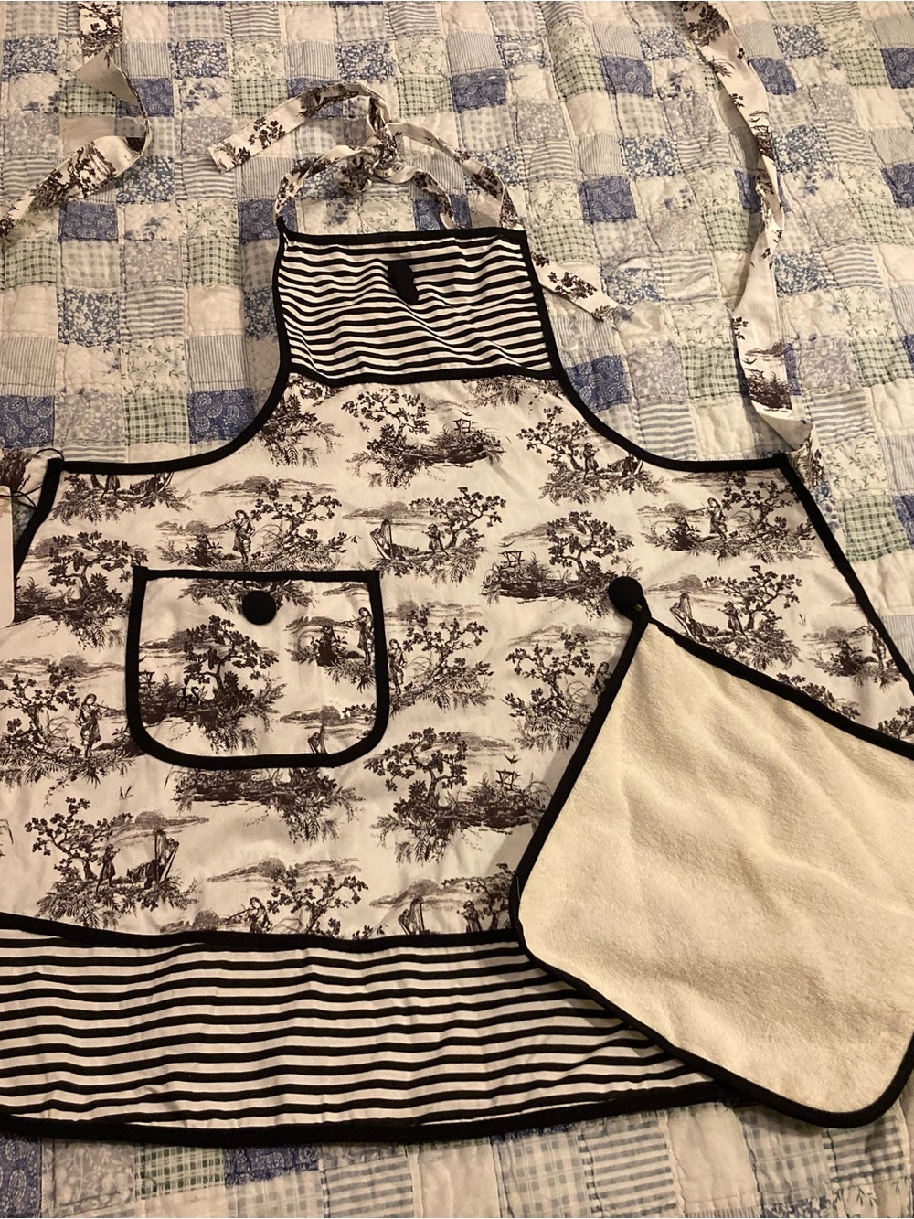 Striped & Toile Kitchen Apron with Pocket and Mitt - Black and White